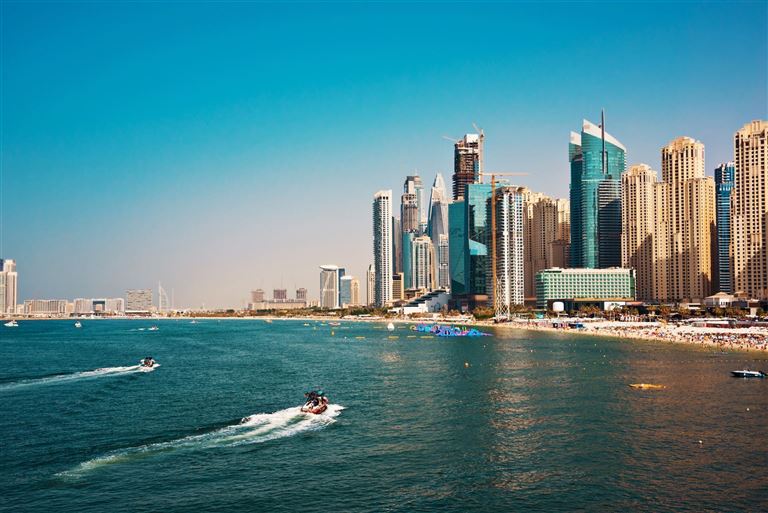 Höhepunkte der Emirate ©MariaUspenskaya/istock